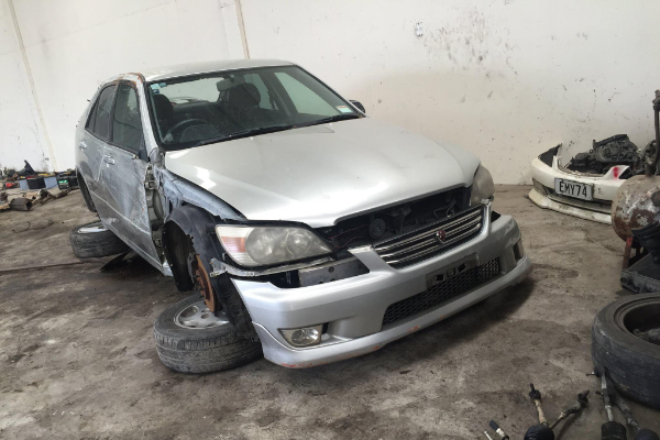 car wreckers hamilton