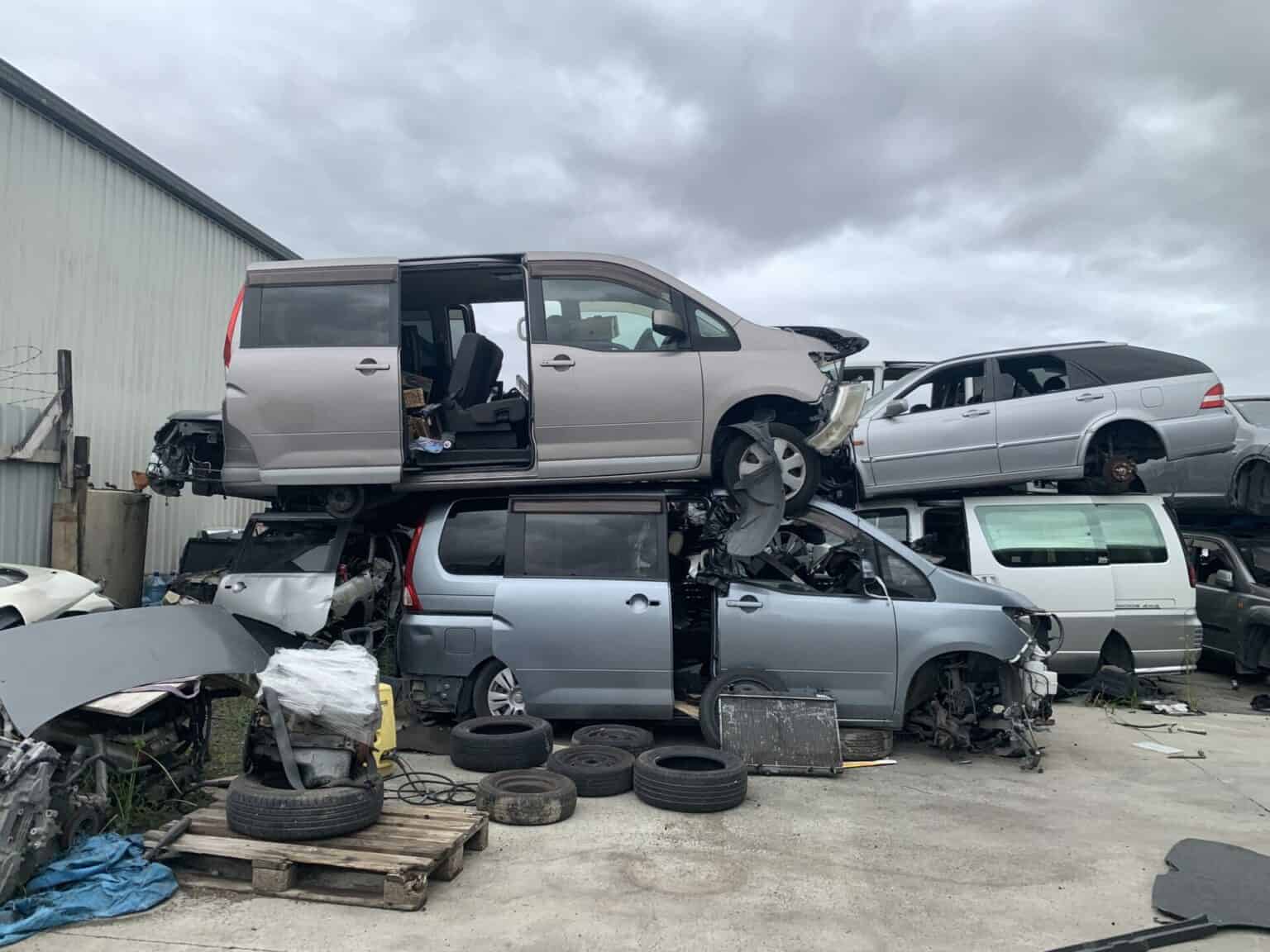 Broken Car Collection Auckland: Sell Dead Vehicles To Us