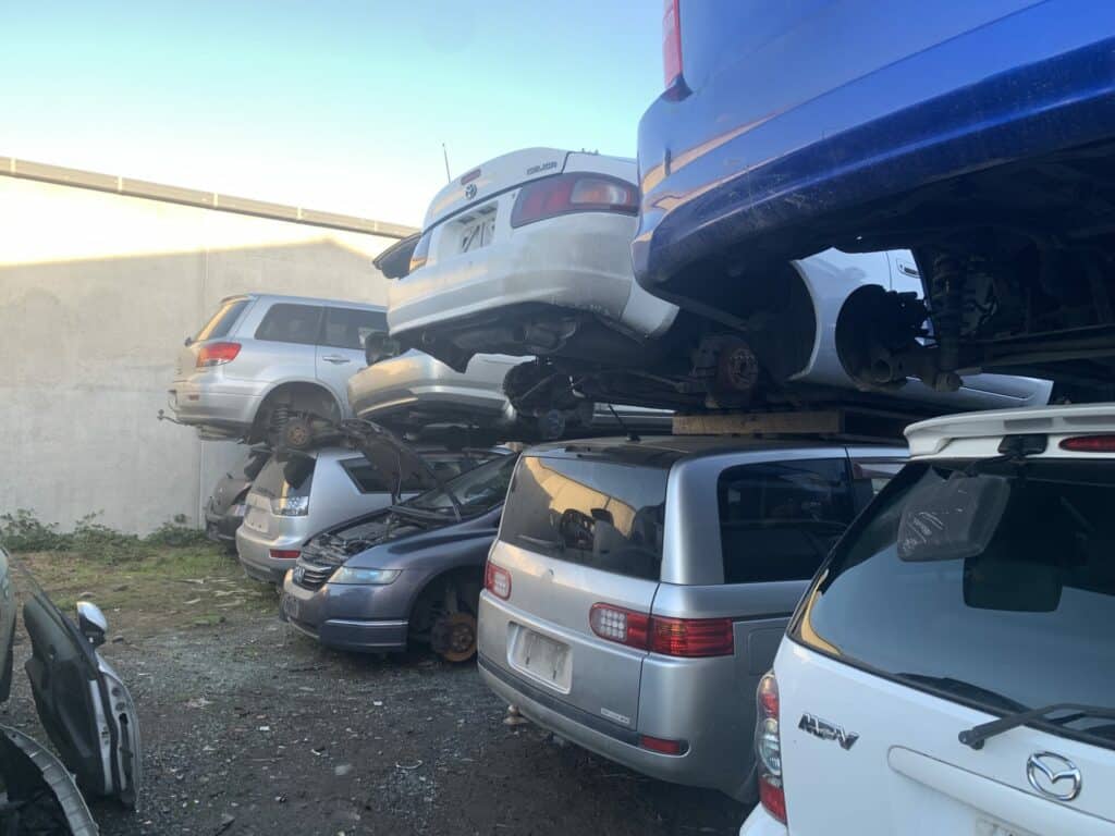 car wreckers tauranga