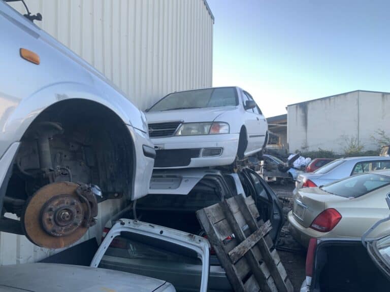 car wreckers thames and coromandel