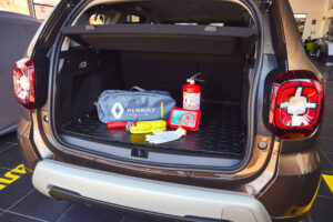 car emergency kit