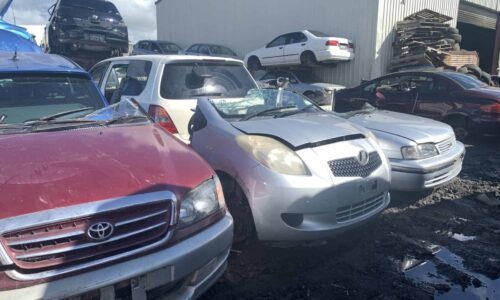 toyota wreckers hamilton