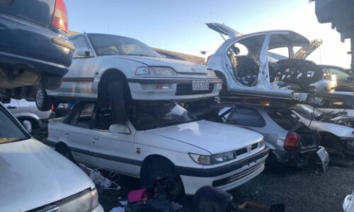 car wreckers west auckland
